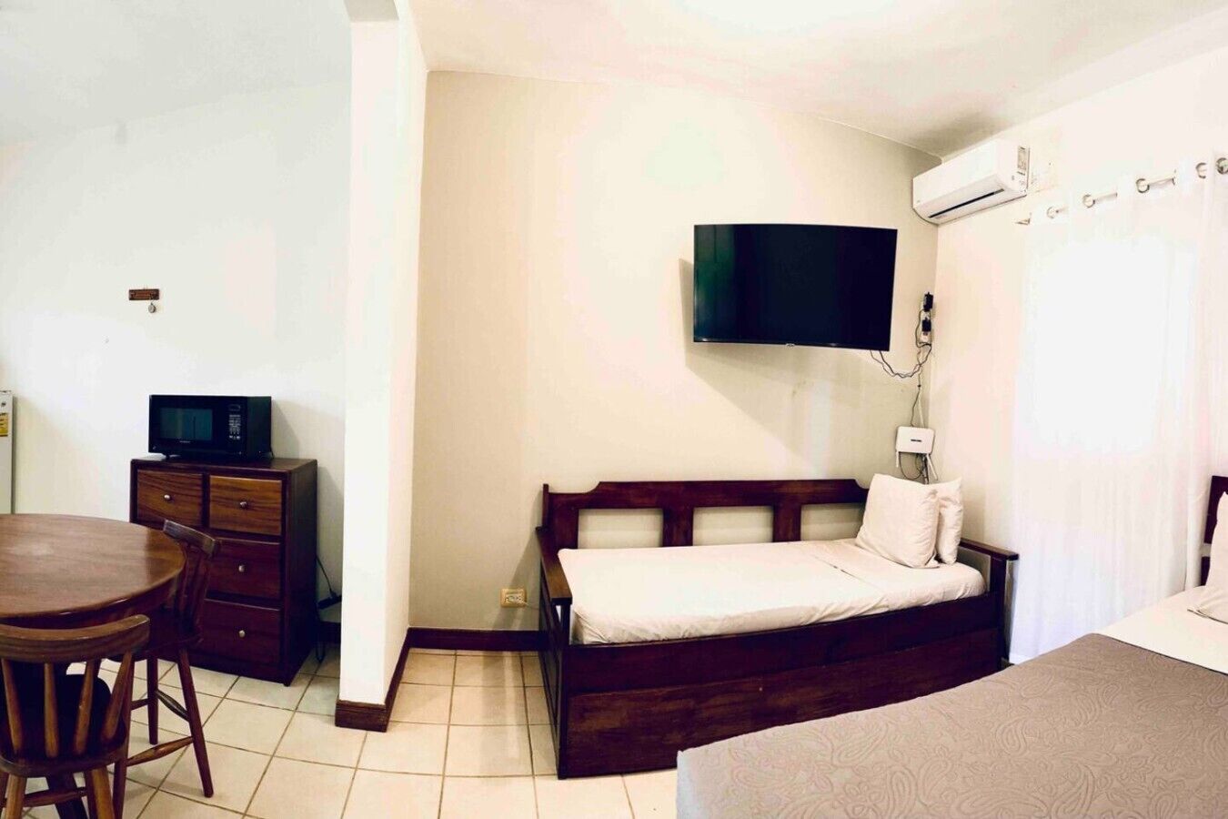 Desk, free WiFi, bed sheets