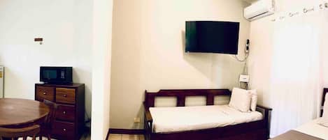 Bureau, Wi-Fi gratuit, draps fournis