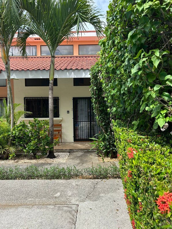 Exterior - Stylish Loft at Sea Village (Playas del Coco, Provincia de Guanacaste)