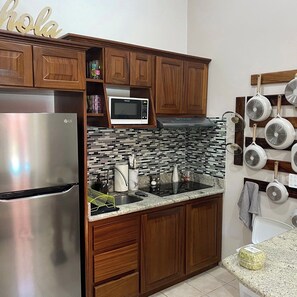 Private kitchen - Cozy Apartment Walk to Beach (Playas del Coco)