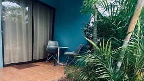 Property grounds - Small Town Oasis in Las Palmas (Playas del Coco)