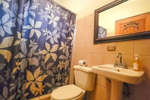 Shower - Cozy Little Dreams in Ocotal (Playa Ocotal)