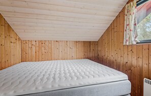 4 bedrooms, free WiFi