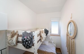 2 chambres, fer et planche à repasser, Wi-Fi gratuit, draps fournis