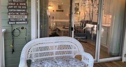 Cozy Bear Condo, Heart of FFB, UTV Friendly!