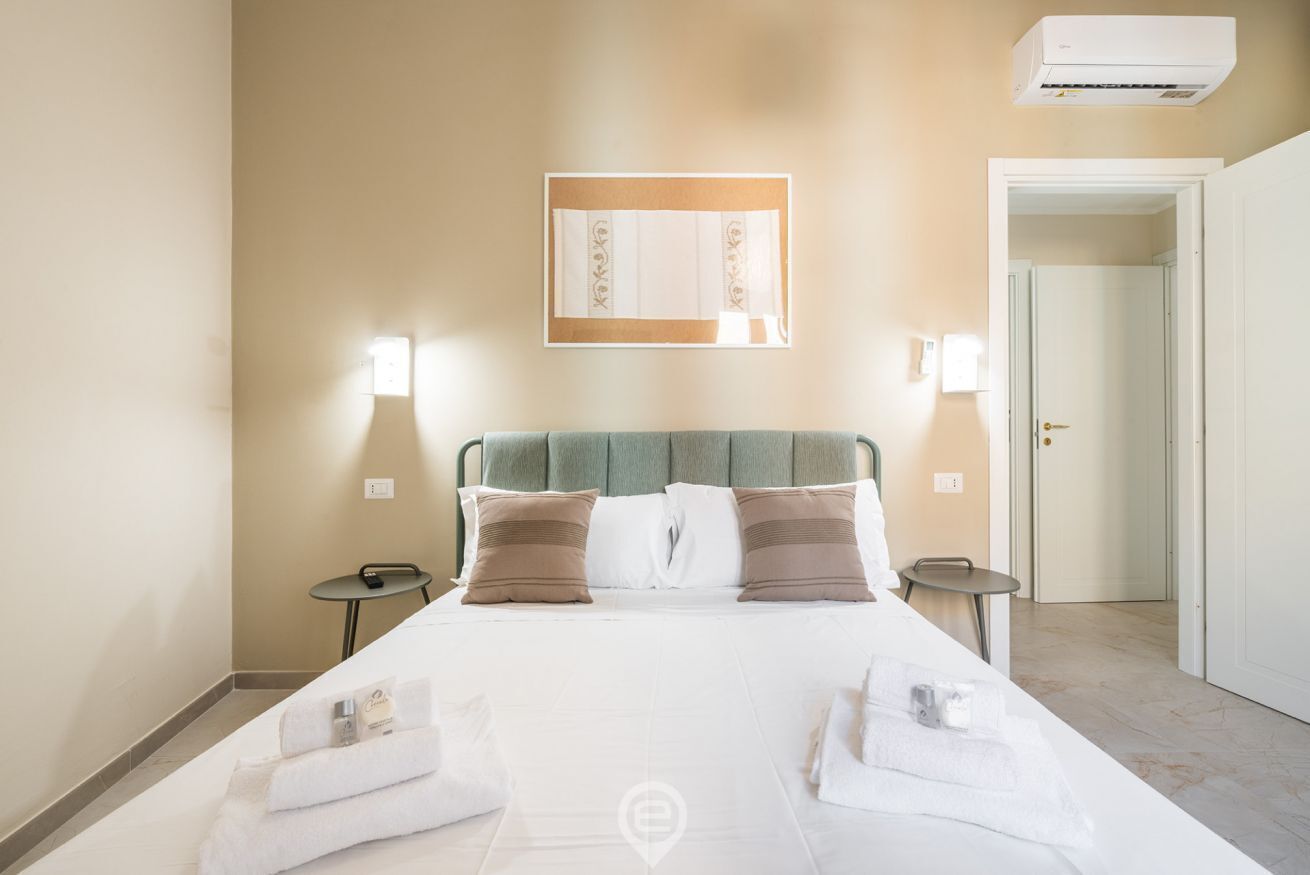 2 Schlafzimmer, Schreibtisch, Bügeleisen/Bügelbrett, WLAN