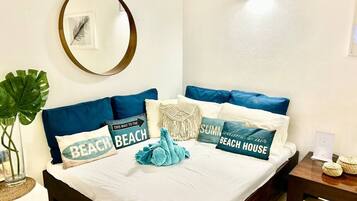 Bureau, Wi-Fi gratuit, draps fournis