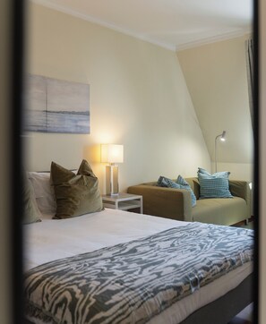 1 slaapkamer, een strijkplank/strijkijzer, wifi, beddengoed