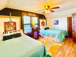 3 bedrooms, iron/ironing board, travel cot, free WiFi