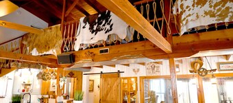 Lakeside Ranch-Themed Loft Cabin w/Full Entertainment Patio!