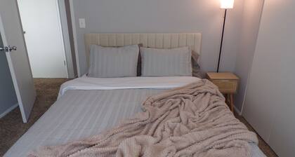 Marvelous 2-bedroom Cedarbrook apartment Near Hillsdale & Multnomah Village