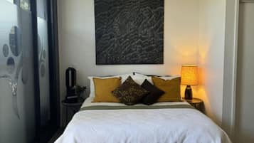 1 chambre, bureau, fer et planche Ă repasser, Wi-Fi