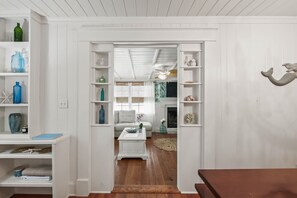 4 chambres, fer et planche à repasser, lit parapluie, Wi-Fi gratuit