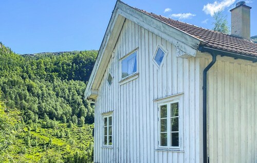 Stunning home in Tonstad with WiFi