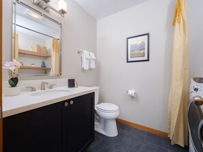 Shower, hair dryer, towels - RMR: Windflower 2121 Condo in The Aspens/Wilson,WY (Wilson)