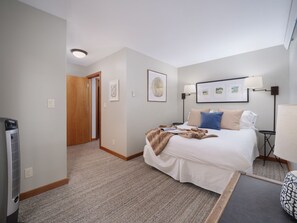 3 bedrooms, iron/ironing board, free WiFi, bed sheets - RMR: Windflower 2121 Condo in The Aspens/Wilson,WY (Wilson)