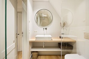 صورة غير مصنفة، 4 من 64، زرّ