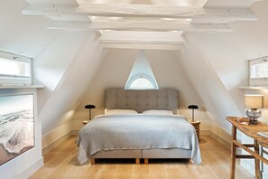 Unclassified image, 3 of 66, button - Heide.Way, Germany (List auf Sylt)