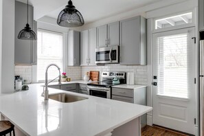 Frigorífic, forn, placa de cuina i rentaplats