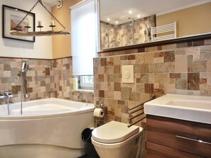 Unclassified image, 3 of 22, button