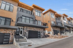 Exterior - Amazing Views | Garage | Deer Valley Ski (Kamas)