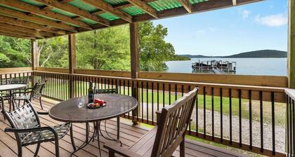 Private Retreat on Table Rock Lake w/ Access_Boat Dock _Free Tickets