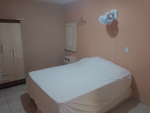 3 bedrooms, bed sheets