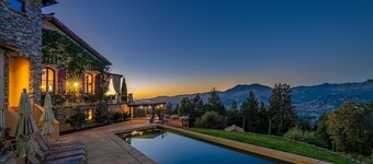 Spacious vineyard estate in Napa Valley with home, guest home, pool, pano views