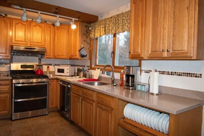 Fantastic 3-bedroom house right near Belleayre mountain ski center in Highmount