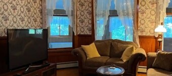 Fantastic 3-bedroom house right near Belleayre mountain ski center in Highmount