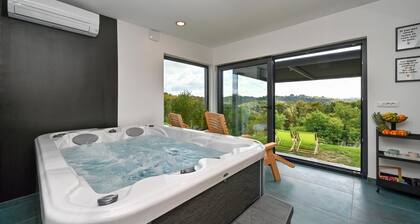 Luxurious home in Banfi with sauna