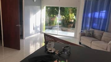Televisión de pantalla plana