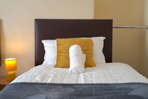 2 soverom, strykejern/-brett, wi-fi og sengetøy