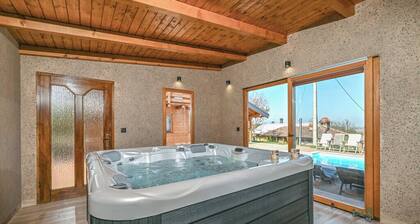 Luxury Villa in Vinogradi Ludbreski