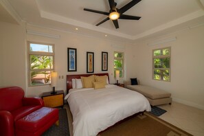 3 slaapkamers, een strijkplank/strijkijzer, internet, beddengoed