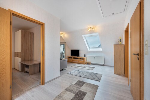 Ferienwohnung 'Kastanie' mit Balkon, Wi-Fi und Klimaanlage