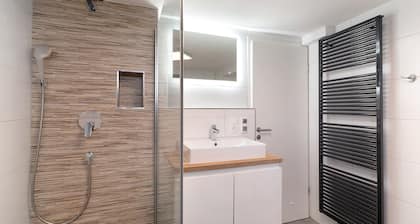 Ferienwohnung 'Wohnung Erdgeschoss' mit Privatterrasse und Wi-Fi