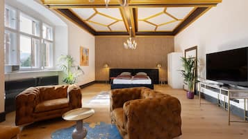 Televisión, mesa de ping pong