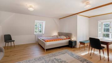 2 bedrooms, free WiFi, bed sheets