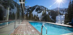Beheizter Pool