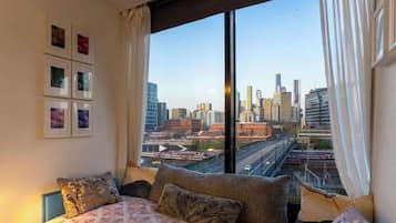 2 Schlafzimmer, Schreibtisch, Bügeleisen/Bügelbrett, WLAN