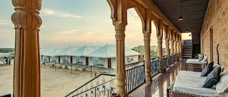 Fachada de la propiedad