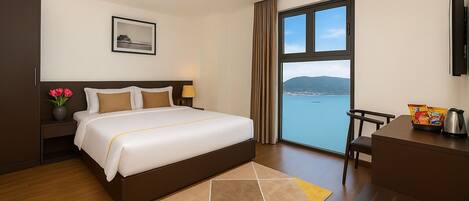 1 多间卧室、高档床上用品、羽绒被、记忆海绵床垫