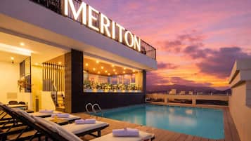 2 outdoor pools, pool umbrellas, sun loungers