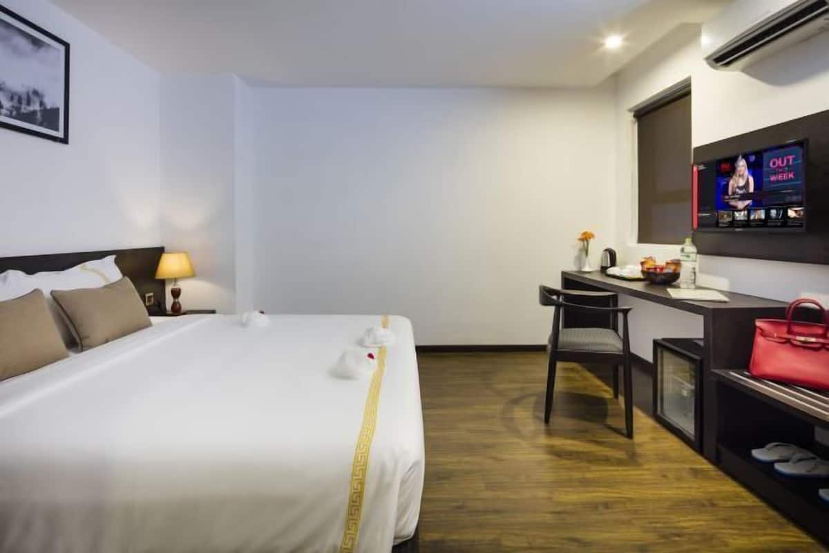 Premium bedding, down duvets, memory-foam beds, minibar