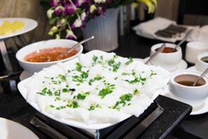 Buffet - Meriton Hotel Nha Trang (Nha Trang)