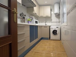 Fridge, microwave, coffee/tea maker, toaster