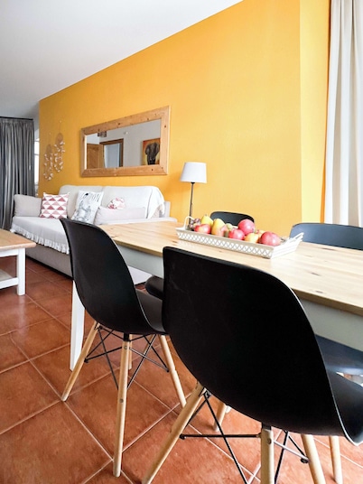 Cristamar Center and Beach Apartment 3B