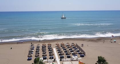 Cristamar Center and Beach Penthouse