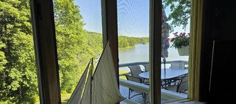 Experience stunning views at Bestview, a spacious 3-bedroom house in Damariscotta, ME.
